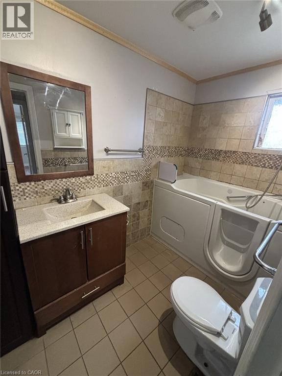 Building Photo - 205 Ivon Ave