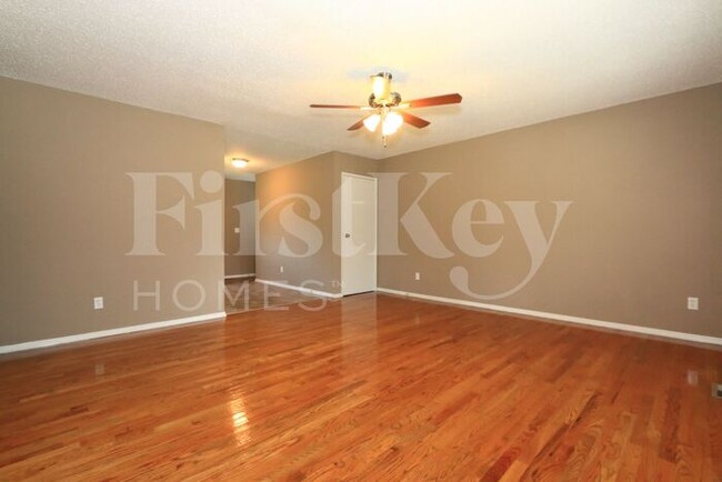 Foto del edificio - 2285 White Ash Ct