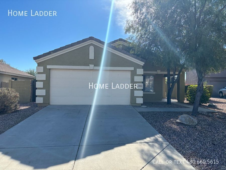Primary Photo - 17615 W Boca Raton Rd