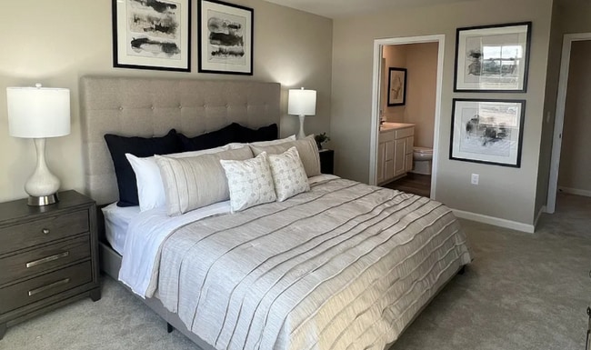 Foto del edificio - 1120 Aubrey Mdws Pl