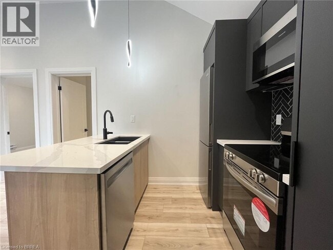 Building Photo - 110 Deschene Ave