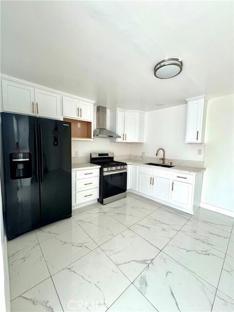 Foto del edificio - 14712 Newland St