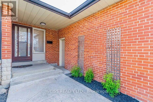 Photo du bâtiment - 3 Acton Ave