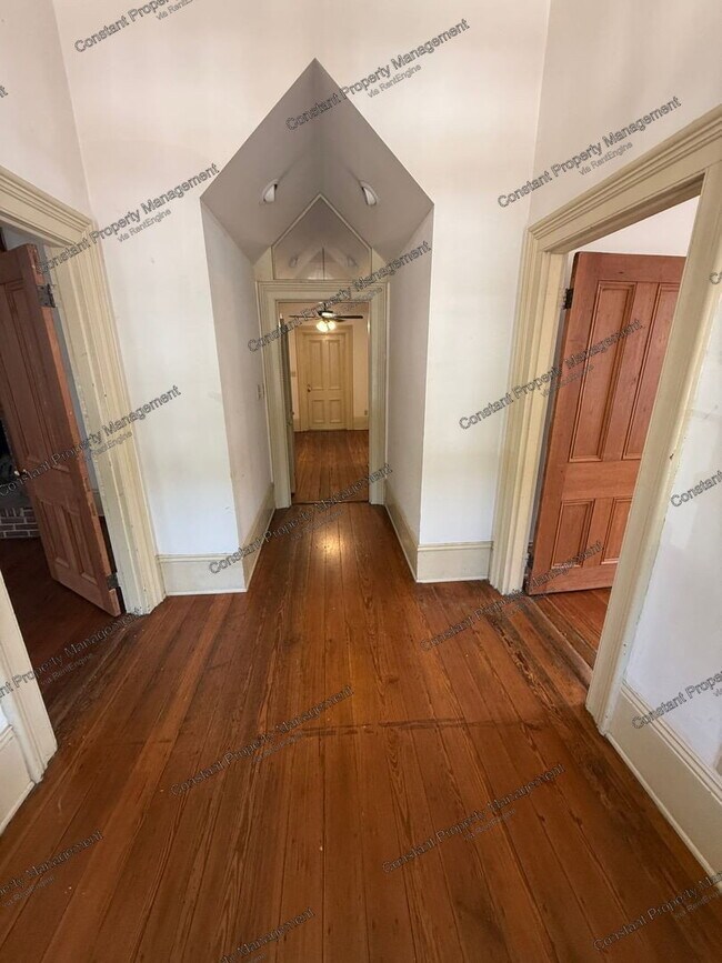 Foto del edificio - 1031 Bond St