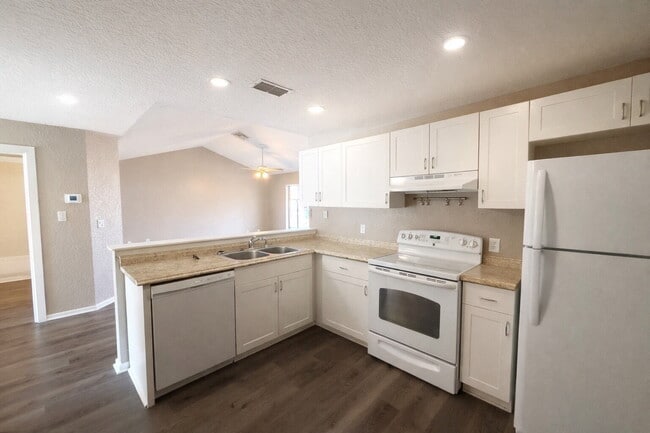 Building Photo - 4014 Jason Rd