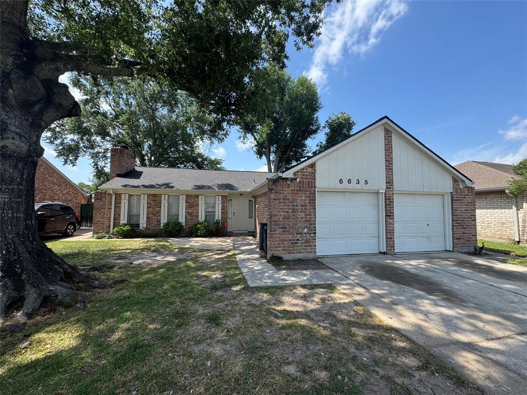 Foto principal - 6635 Deer Ridge Ln