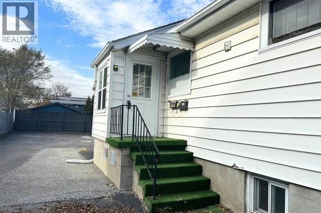 Building Photo - 483 East Street N