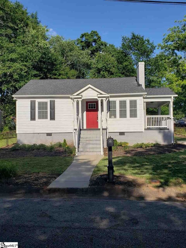 19 Sumlar Dr, Greenville, SC 29607 House Rental in Greenville, SC