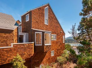Building Photo - 8 Milland Ct