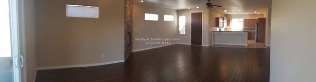 Foto del edificio - 2690 Summer Hill Ct