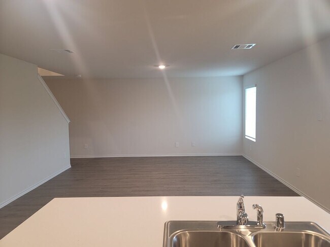 Foto del edificio - 1117 Northfield Dr