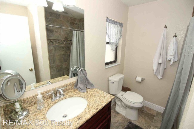 Building Photo - 3 br, 2 bath House - 1101 Pine Sap Court