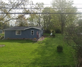 Building Photo - 15305 Wacousta Rd