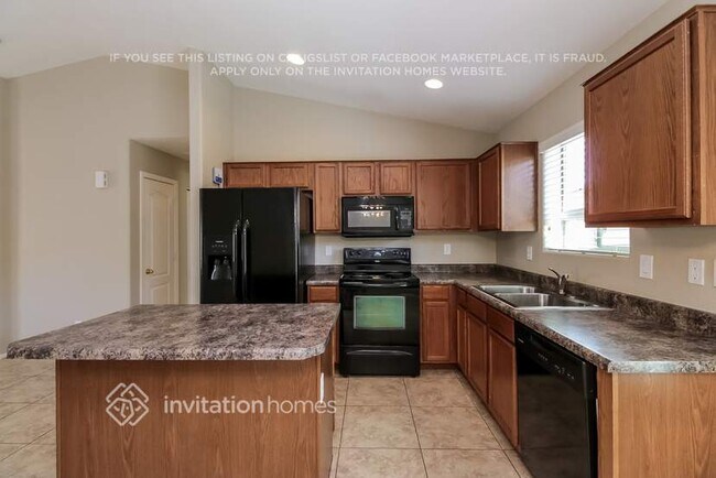 Foto del edificio - 28940 N Coal Ave