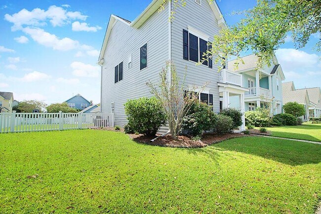 Foto del edificio - 111 Amaranth Ave