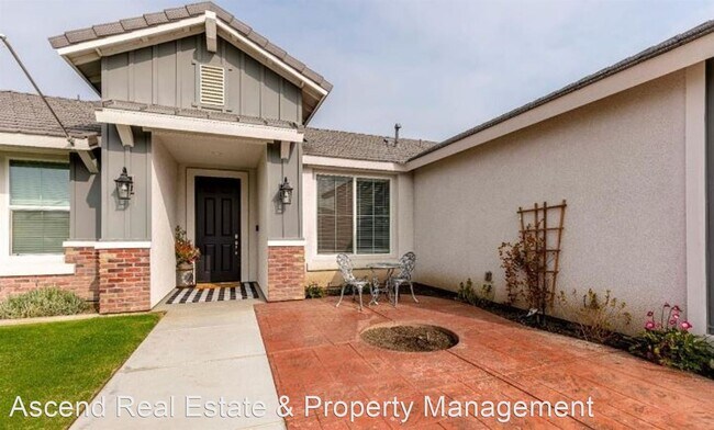 Building Photo - 4 br, 2 bath House - 9826 Alondra Dr