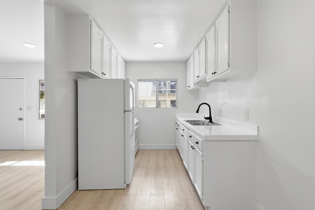 Foto del edificio - 3324 Drew St