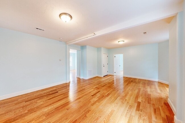 Building Photo - 710 N Montello St