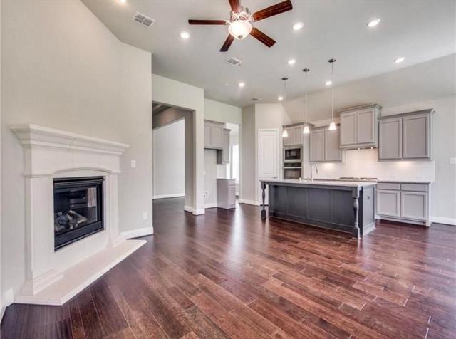Foto del edificio - 3300 Brookglen Dr