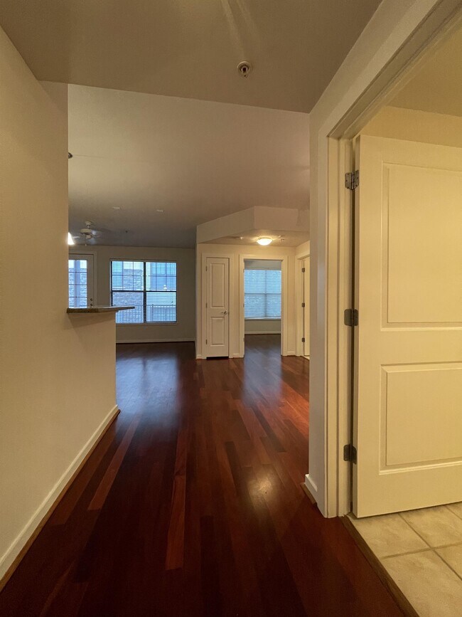 7342 Oak Manor Dr, San Antonio, TX 78229 Townhouse for Rent in San