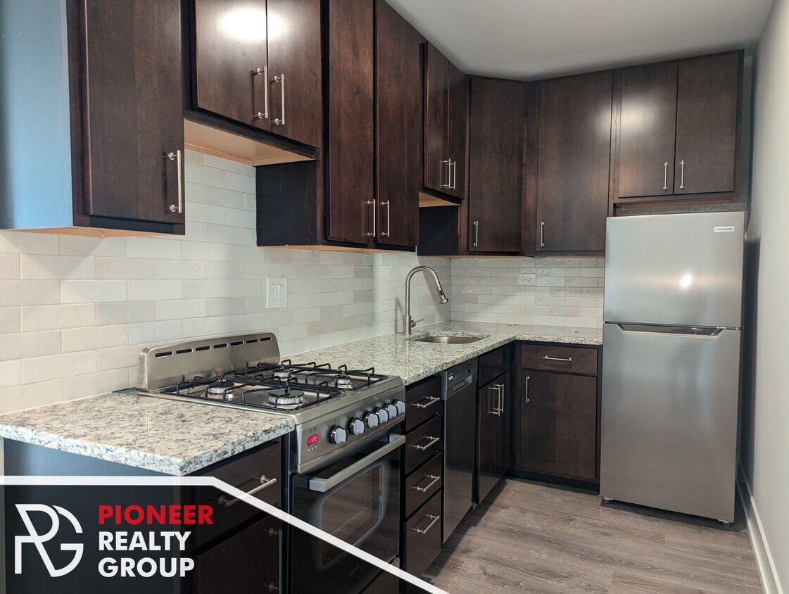 Foto principal - 417 W Barry Ave