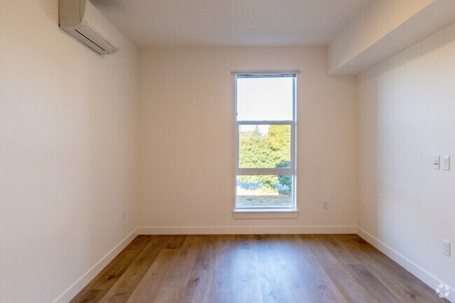 2HAB, 1BA - 890 ft² - Monroe Commons