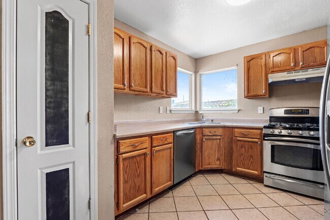 Building Photo - 2376 Joshua Louis Dr