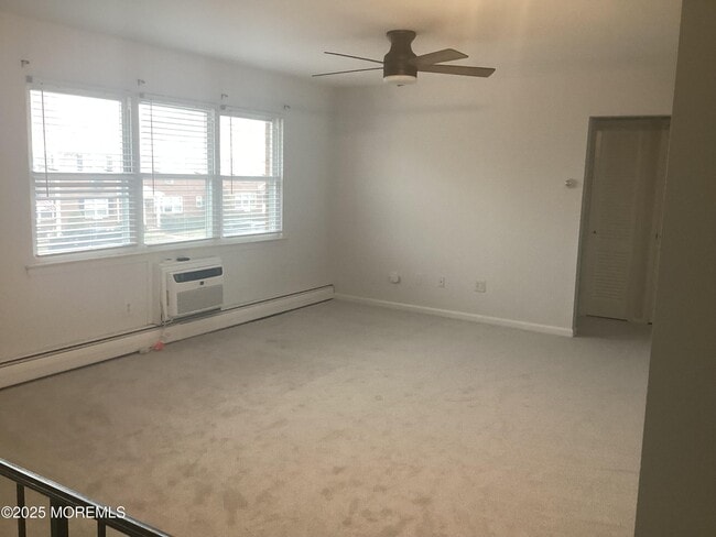 Building Photo - 25 King James Ln