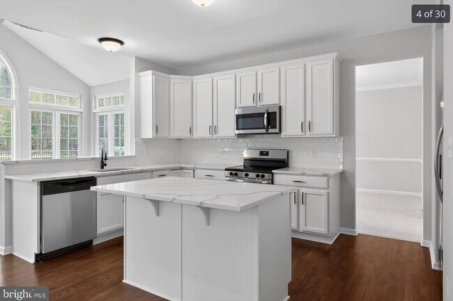 Foto del edificio - 116 Bethel Springs Dr
