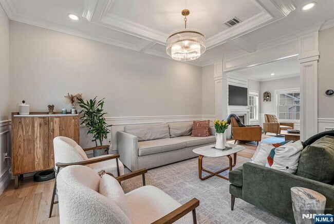 Foto del edificio - 765 6th Ave