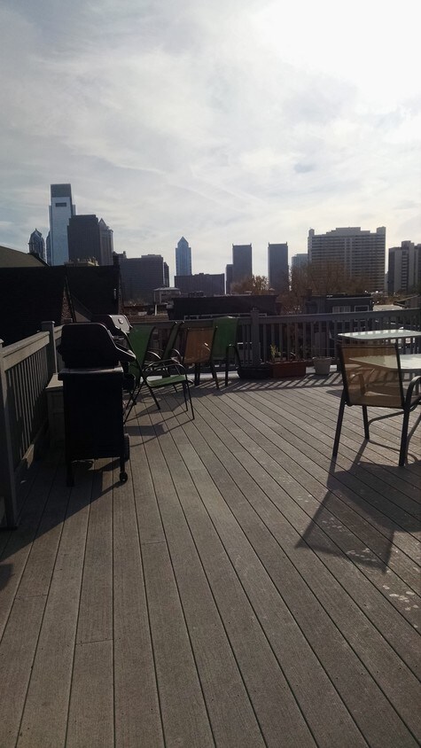 Roof Deck - 1914 Fairmount Ave