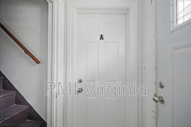 Foto del edificio - 3841 Chatham Cir
