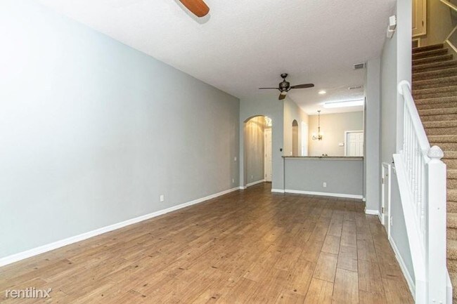 Building Photo - 2 br, 2.5 bath Townhome - 4231 Key Thatch Dr
