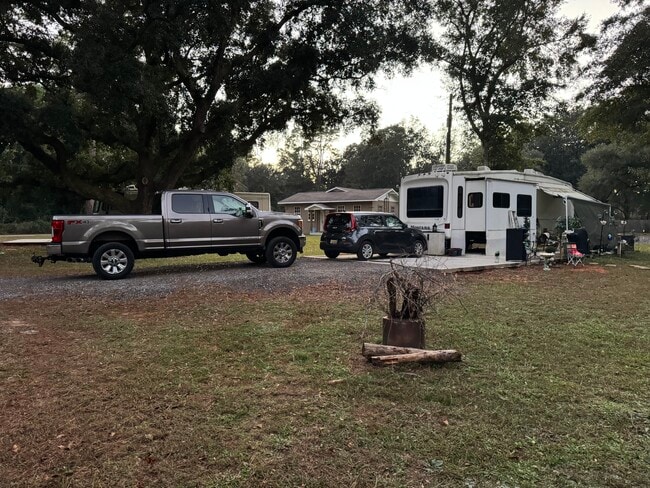 Foto del edificio - 11947 Woodland Ave
