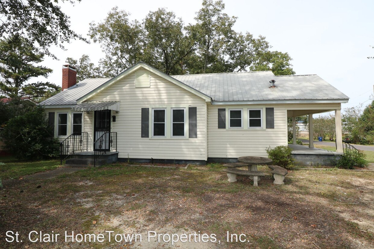 Primary Photo - 3 br, 1 bath House - 2019 3rd Avenue South