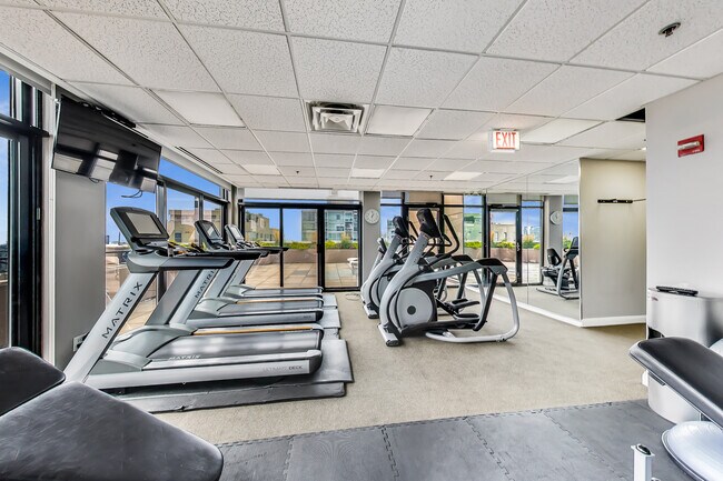 Foto del edificio - 375 W Erie St