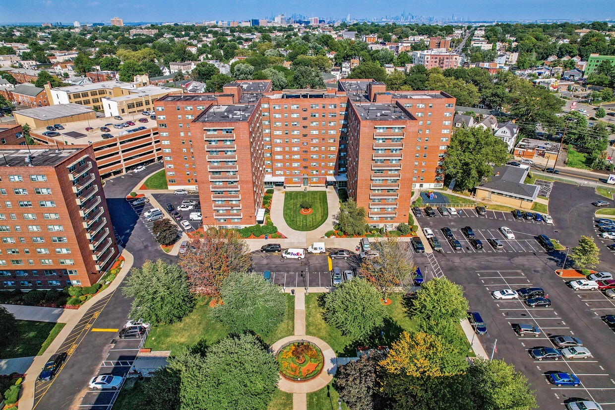 Maple Gardens Apartments in Irvington, NJ