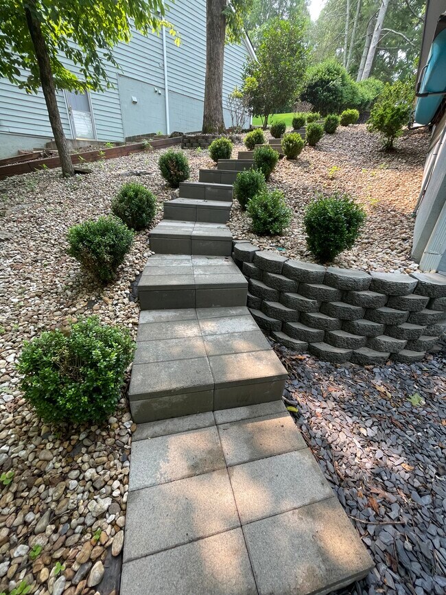 Photo - 1720 Branch Valley Dr Apartments