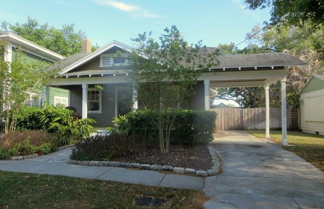 Building Photo - Beautiful Bungalow near Bayshore
