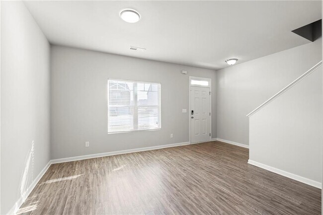 Building Photo - 3138 Cedar Crest Way