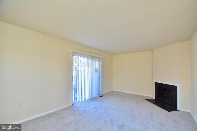 Building Photo - 6466 Franconia Rd