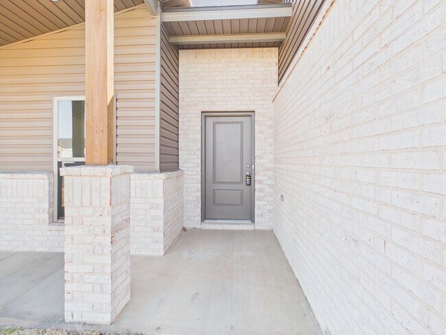 Foto del edificio - 3007 Farmyard Dr