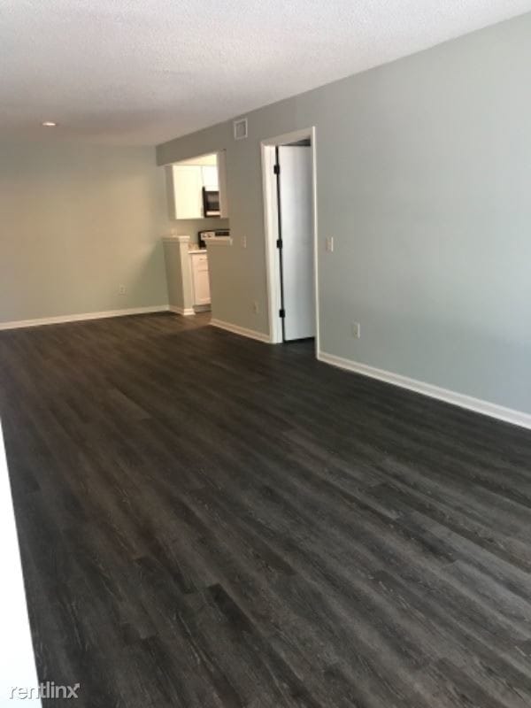 Building Photo - 2 br, 2 bath Condo - 67 Forest Cove