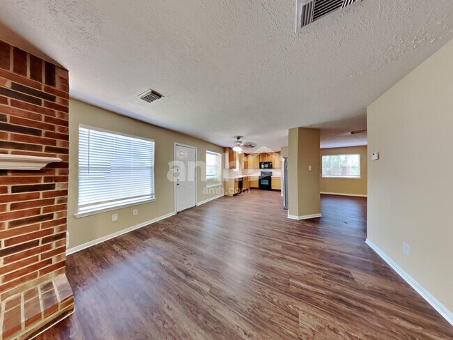 Building Photo - 31306 Perlican Dr