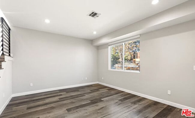 Foto del edificio - 14528 Killion St