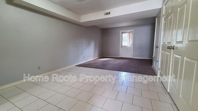 Building Photo - 690 N Betty Jo Dr