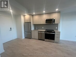 Building Photo - 720 Whitlock Ave