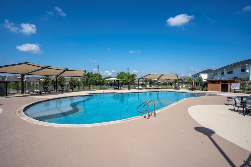 Foto principal - 496 Fieldwood Dr
