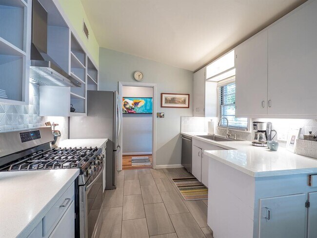 Foto del edificio - 4617 Finley Dr