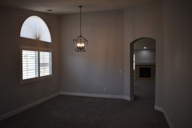 Foto del edificio - 11207 Myrtlewood Dr